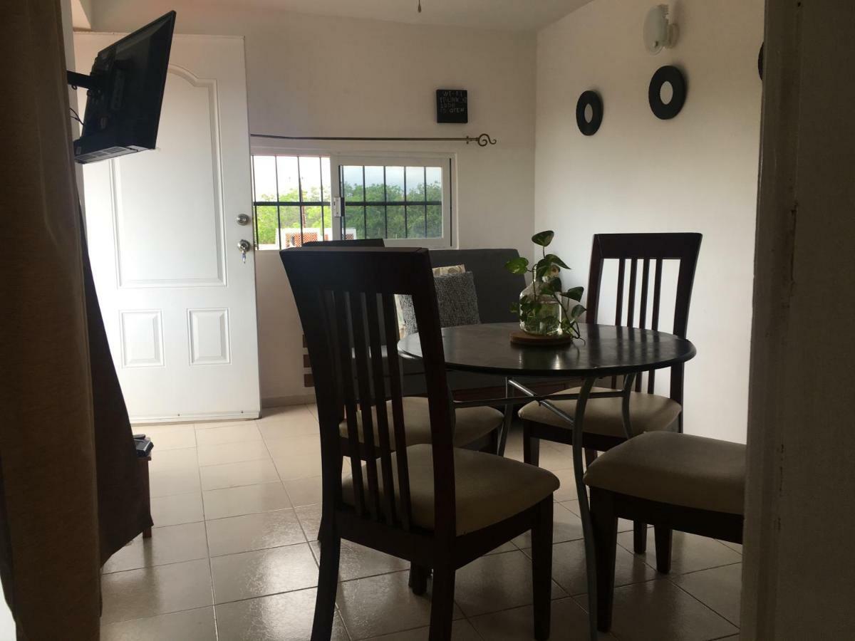 Violeta'S House Apartment Канкун Екстериор снимка